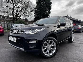 Used Land Rover Discovery Sport 2017 for sale - 77119818: Photo