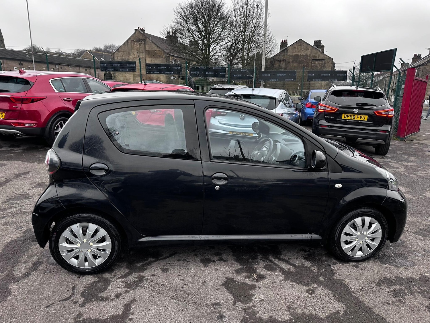 Used Toyota AYGO 2012 for sale - 77456172: Photo 12