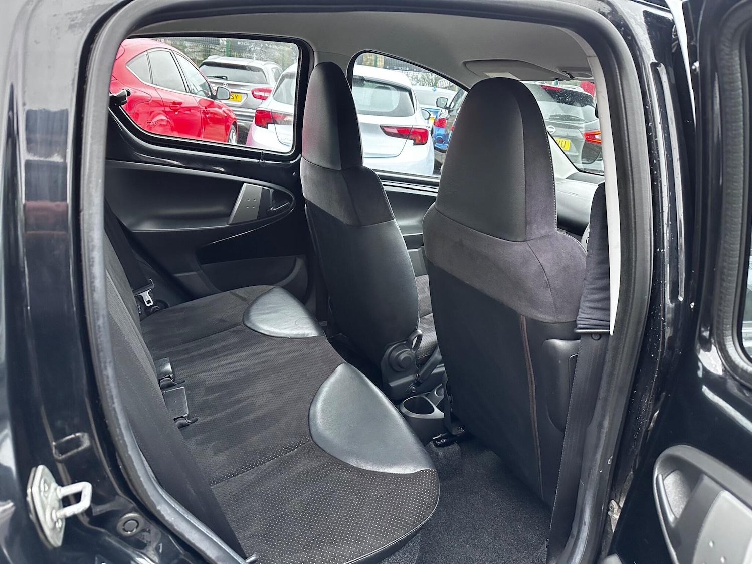 Used Toyota AYGO 2012 for sale - 77456172: Photo 15