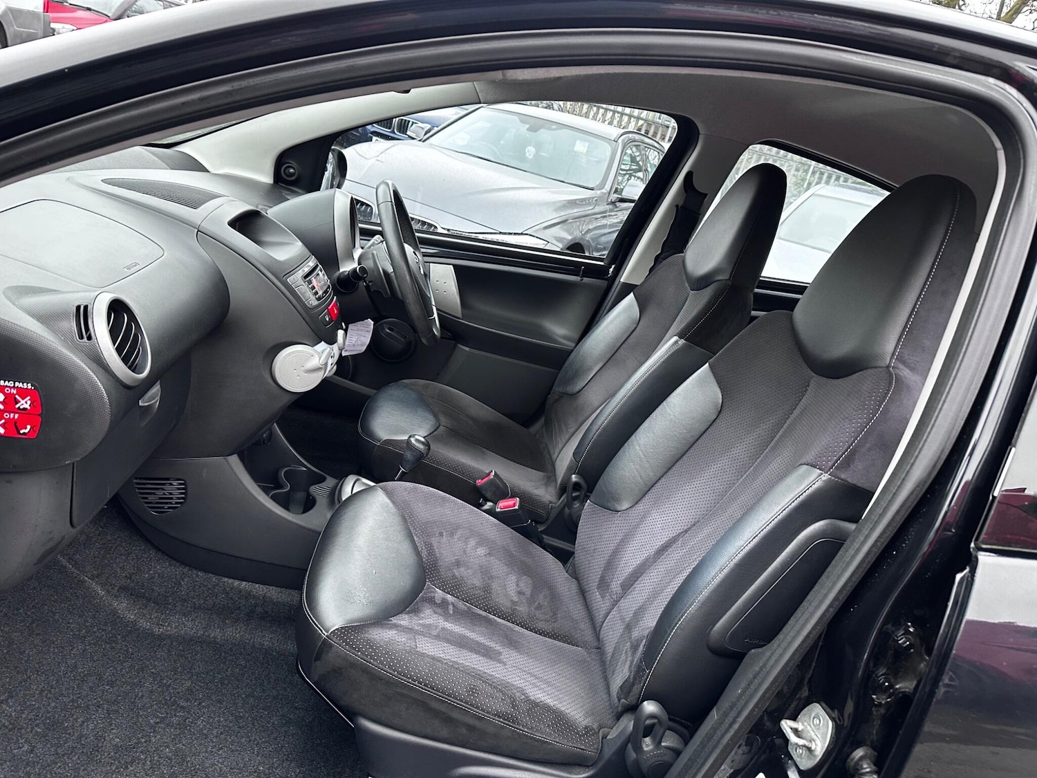 Used Toyota AYGO 2012 for sale - 77456172: Photo 20