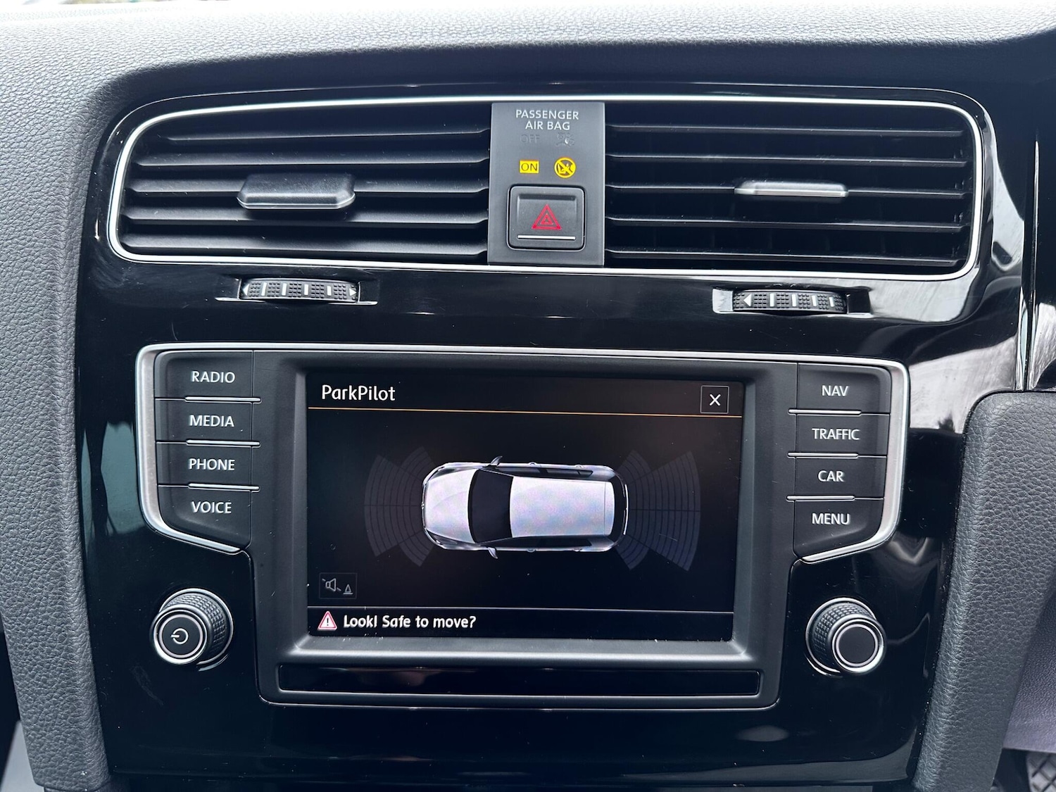 Used Volkswagen Golf 2015 for sale - 76765635: Photo 27