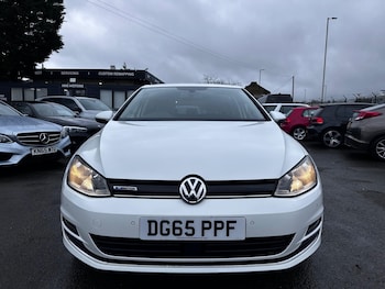 Used Volkswagen Golf 2015 for sale - 76765635: Photo