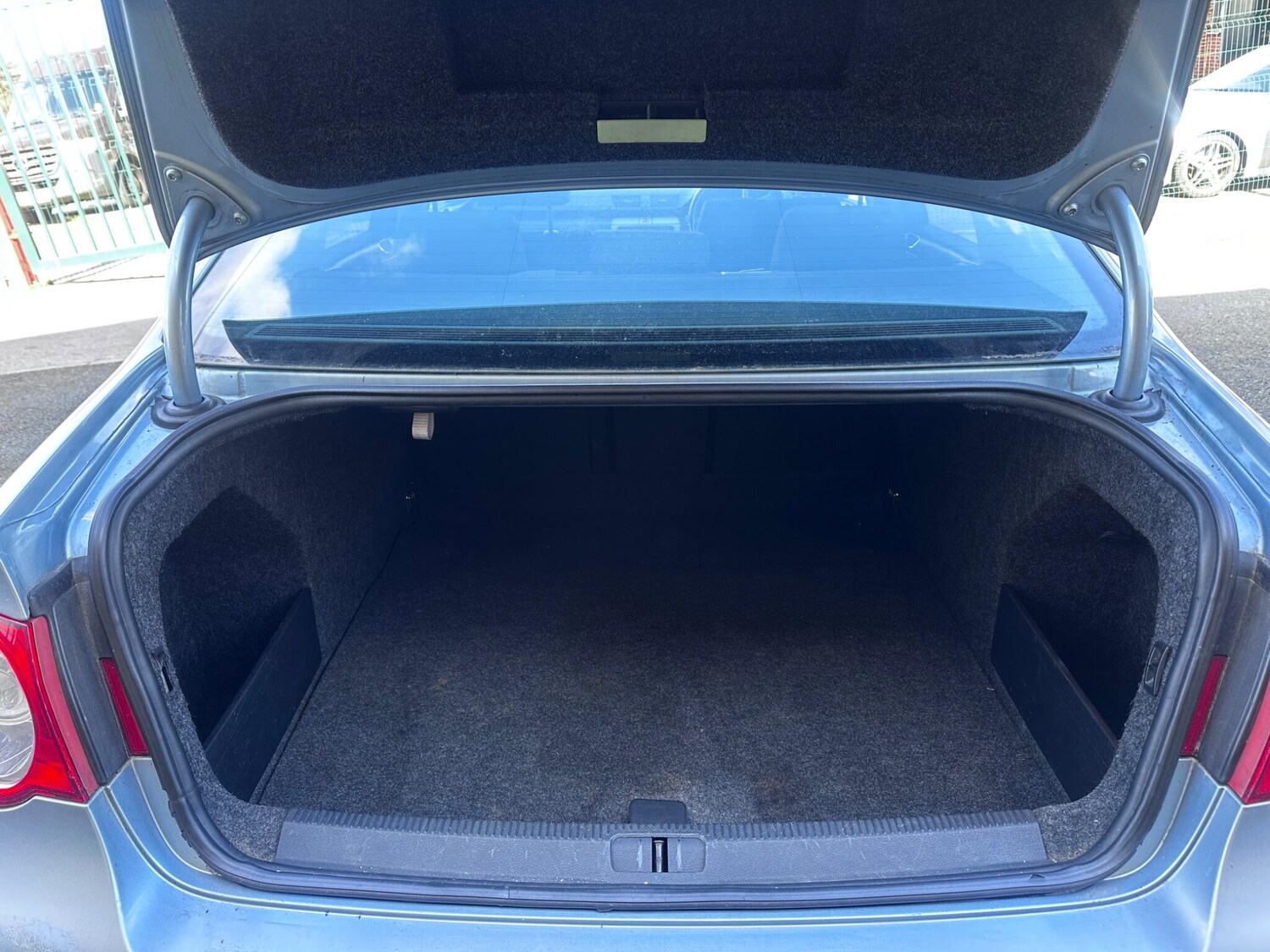 Used Volkswagen Passat for sale - 78057832: Photo 9