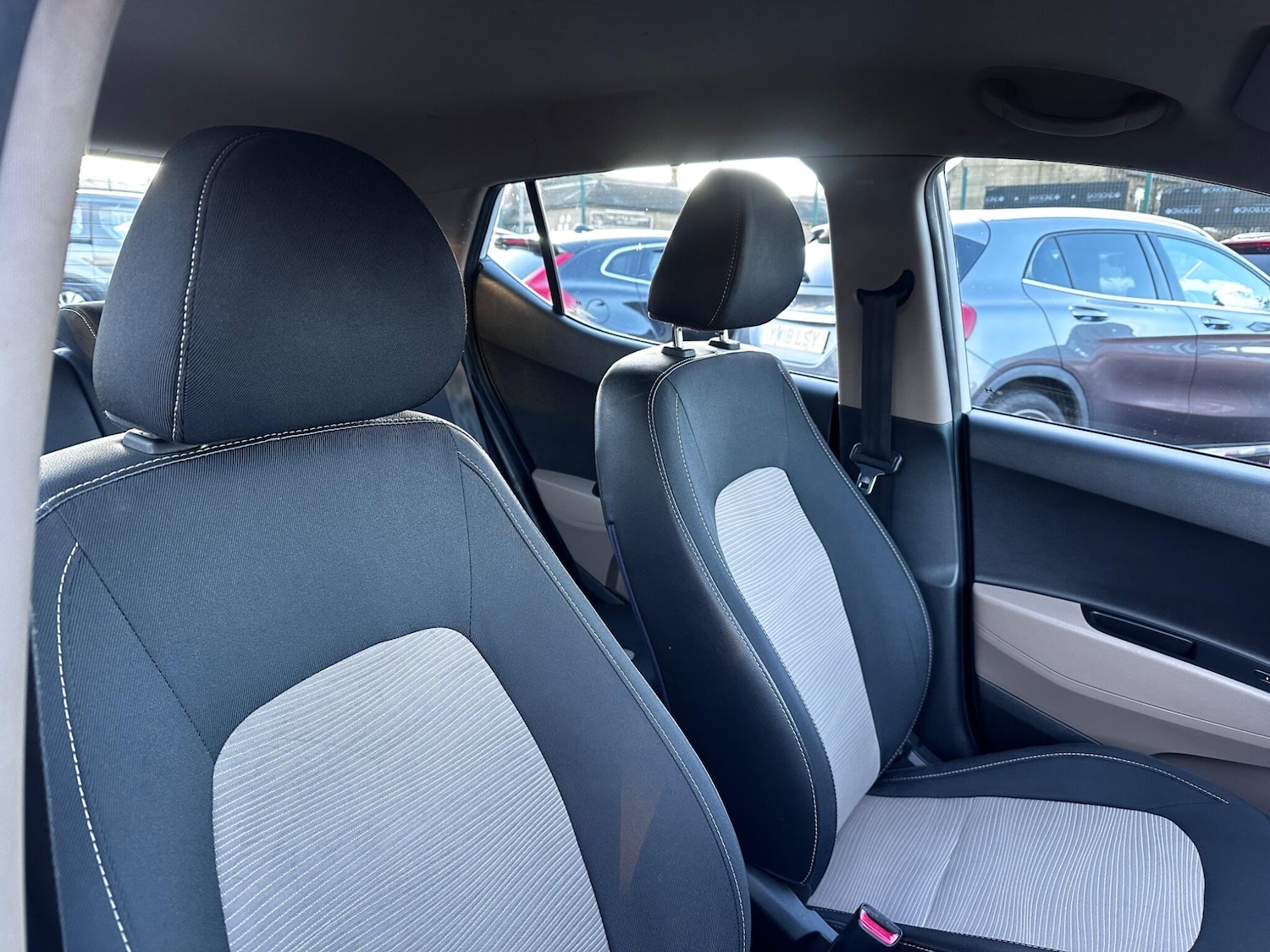 Used Hyundai i10 2014 for sale - 76620019: Photo 15