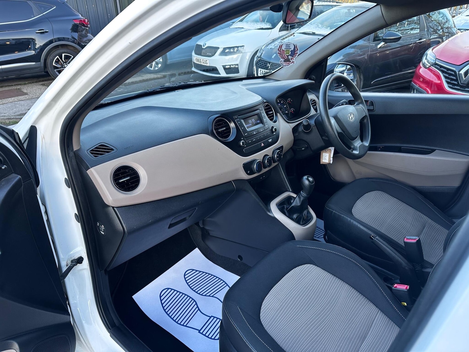 Used Hyundai i10 2014 for sale - 76620019: Photo 20