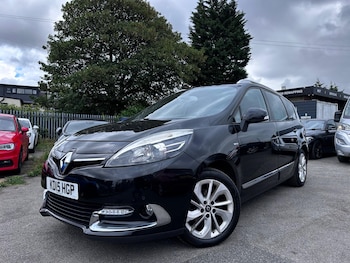 Used Renault Grand Scenic 2015 for sale - 75904613: Photo