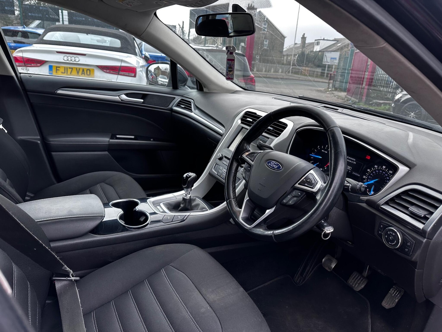 Used Ford Mondeo 2015 for sale - 77808317: Photo 14