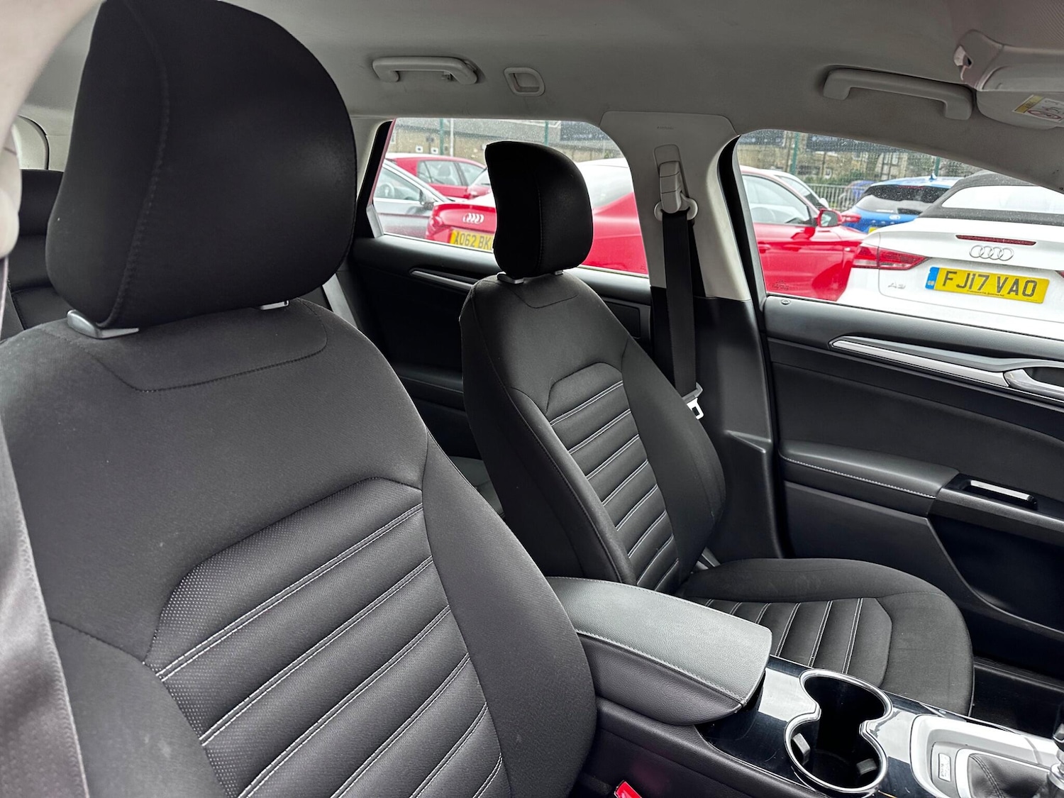 Used Ford Mondeo 2015 for sale - 77808317: Photo 16