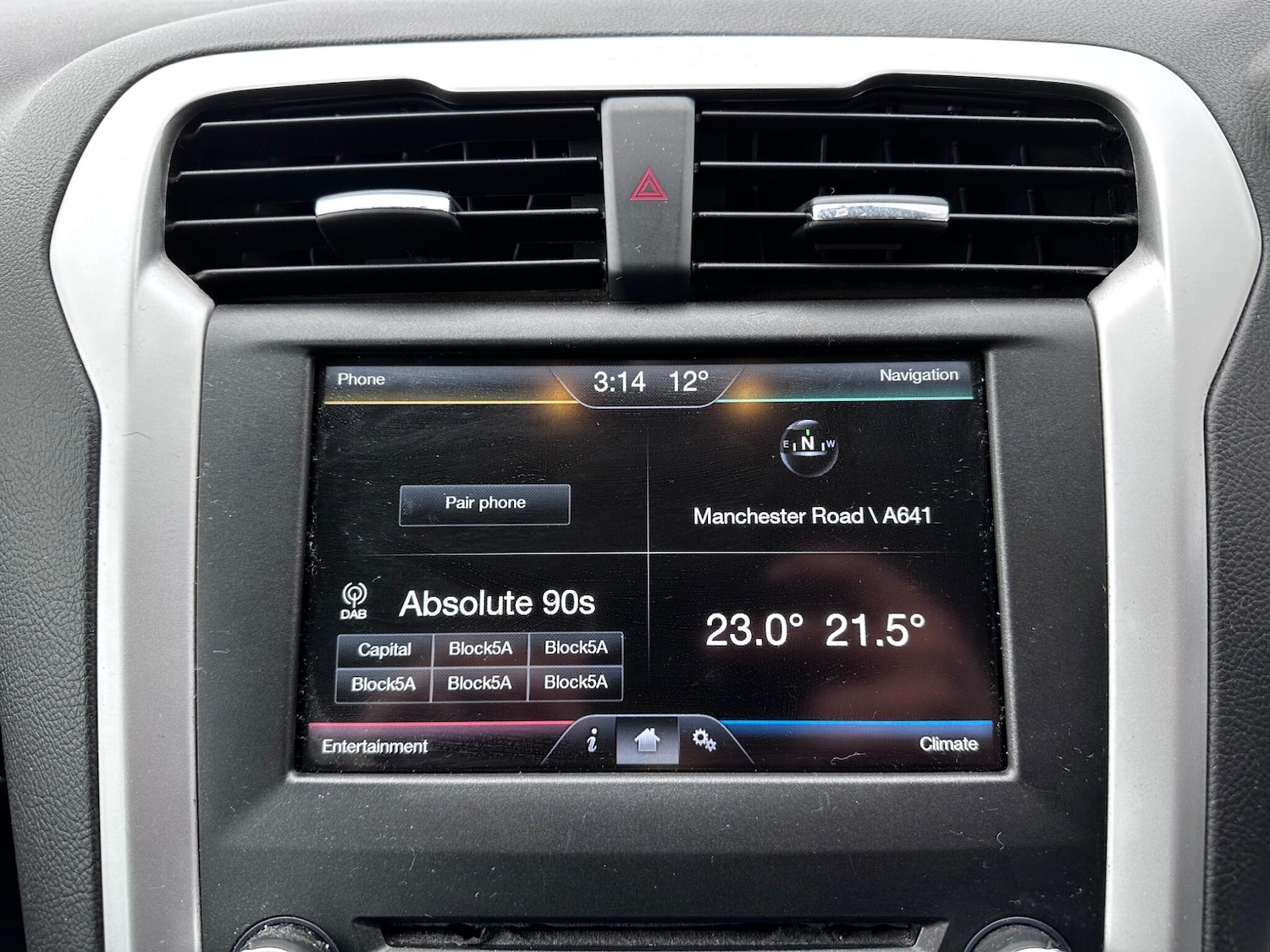 Used Ford Mondeo 2015 for sale - 77808317: Photo 28