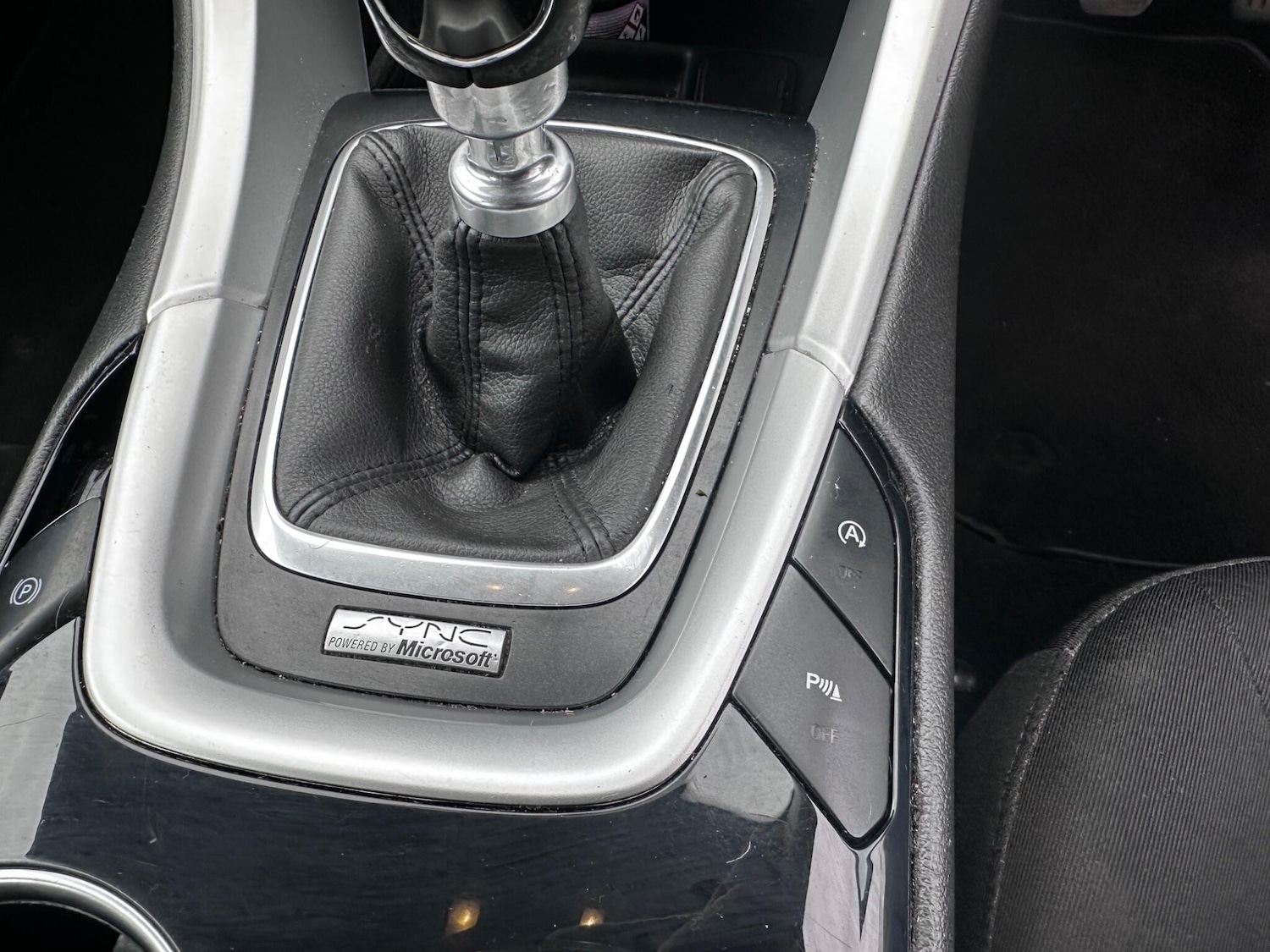 Used Ford Mondeo 2015 for sale - 77808317: Photo 31