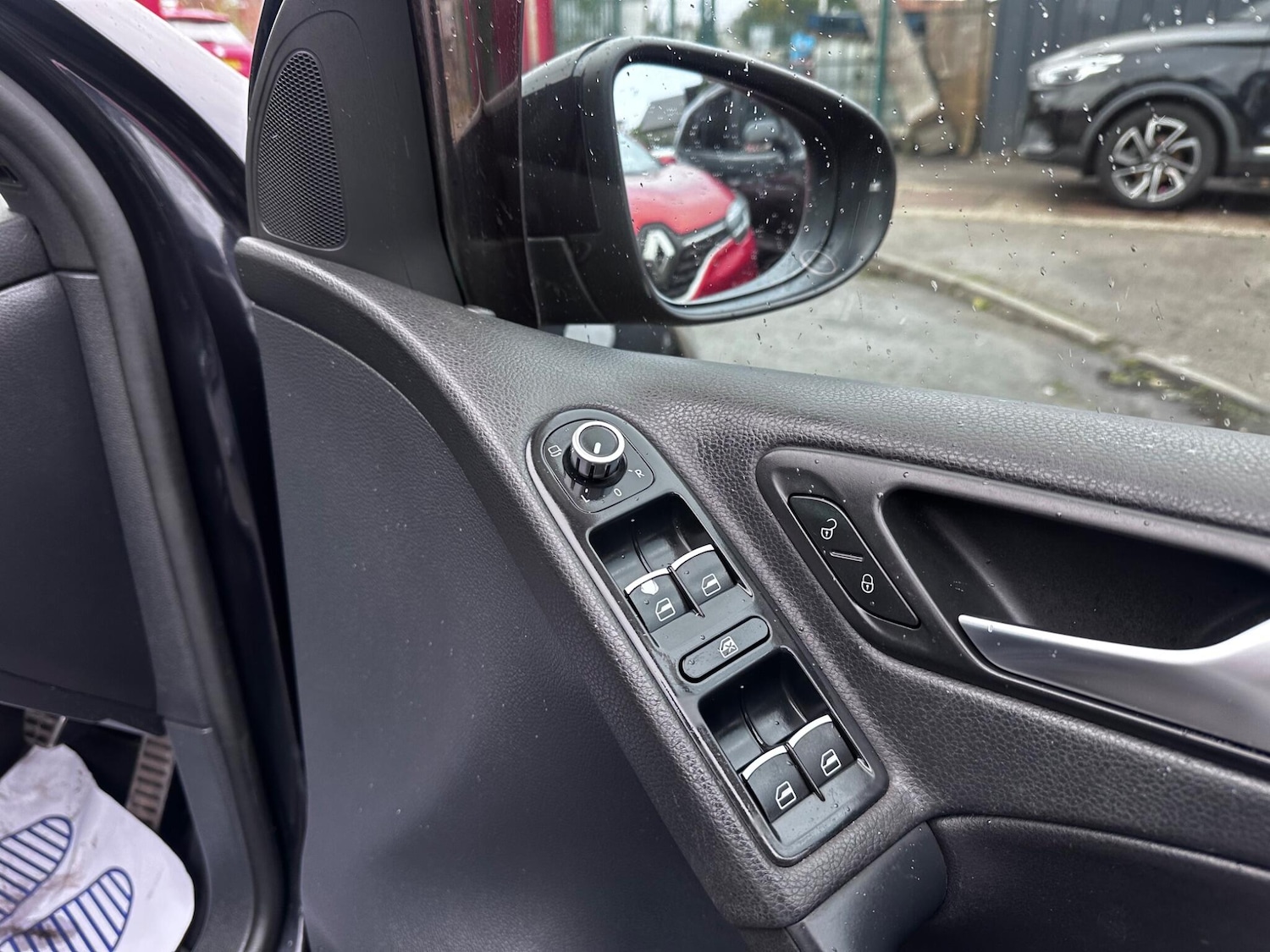 Used Volkswagen Golf 2010 for sale - 76175272: Photo 18