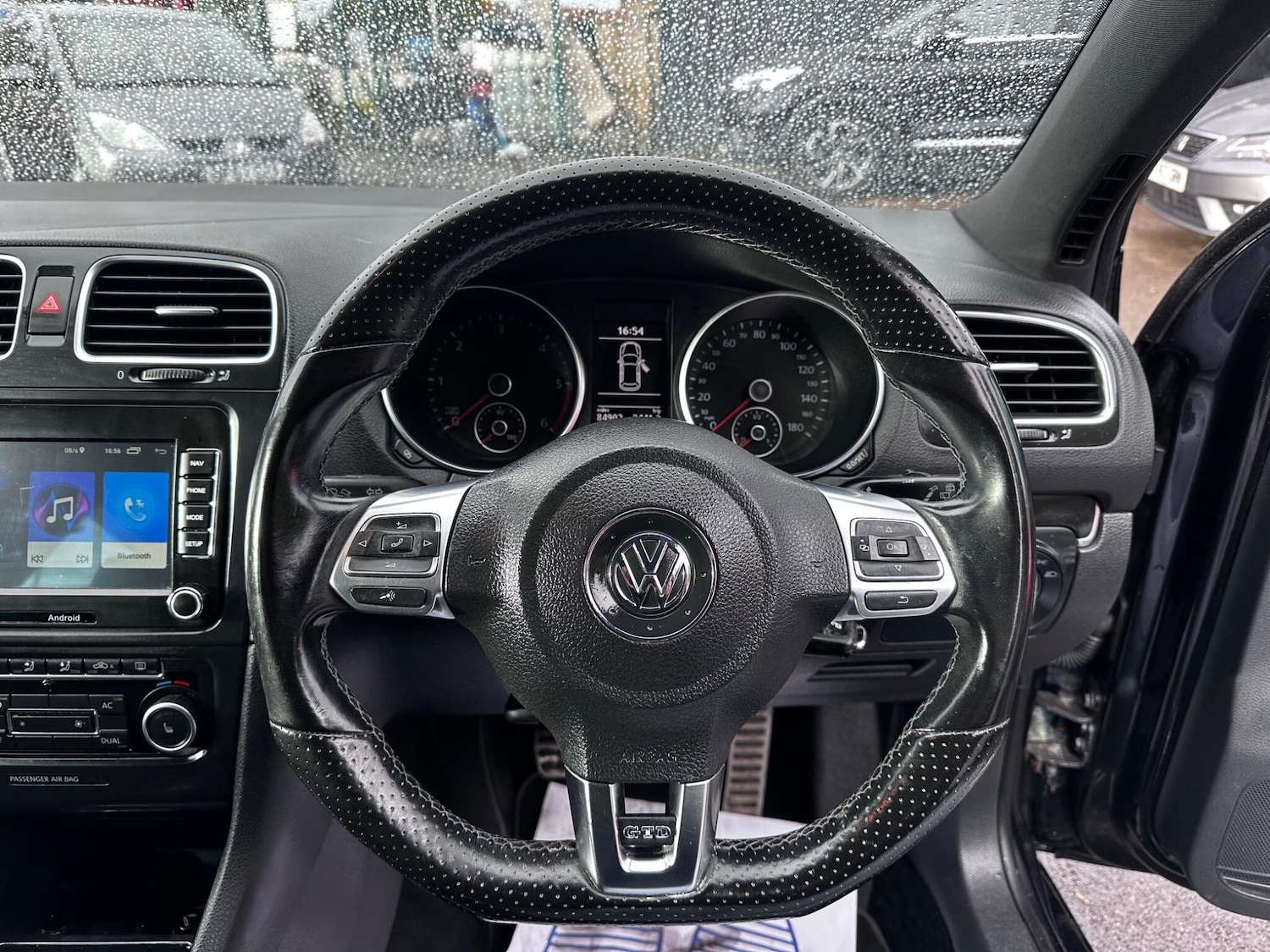Used Volkswagen Golf 2010 for sale - 76175272: Photo 34