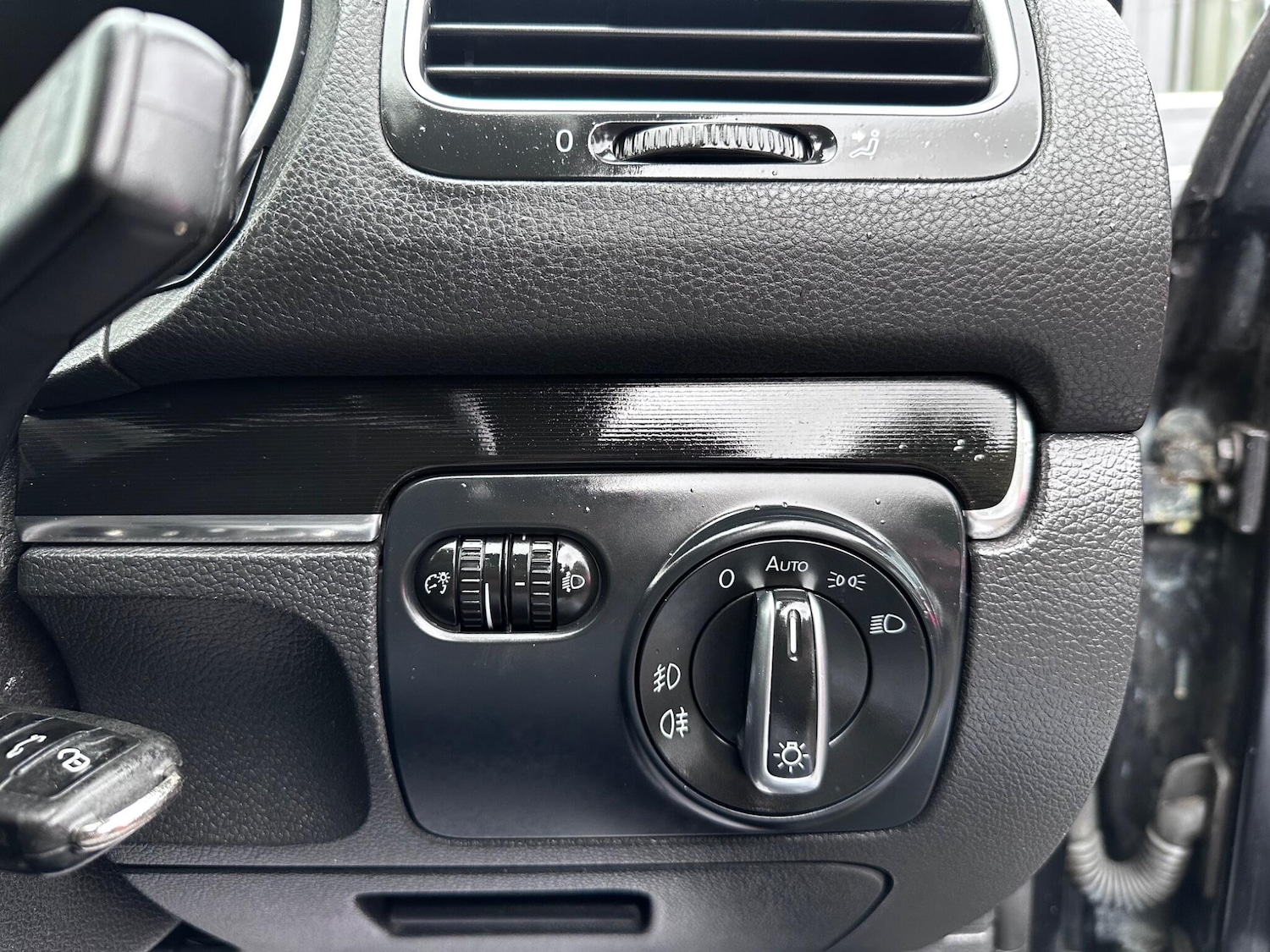 Used Volkswagen Golf 2010 for sale - 76175272: Photo 36