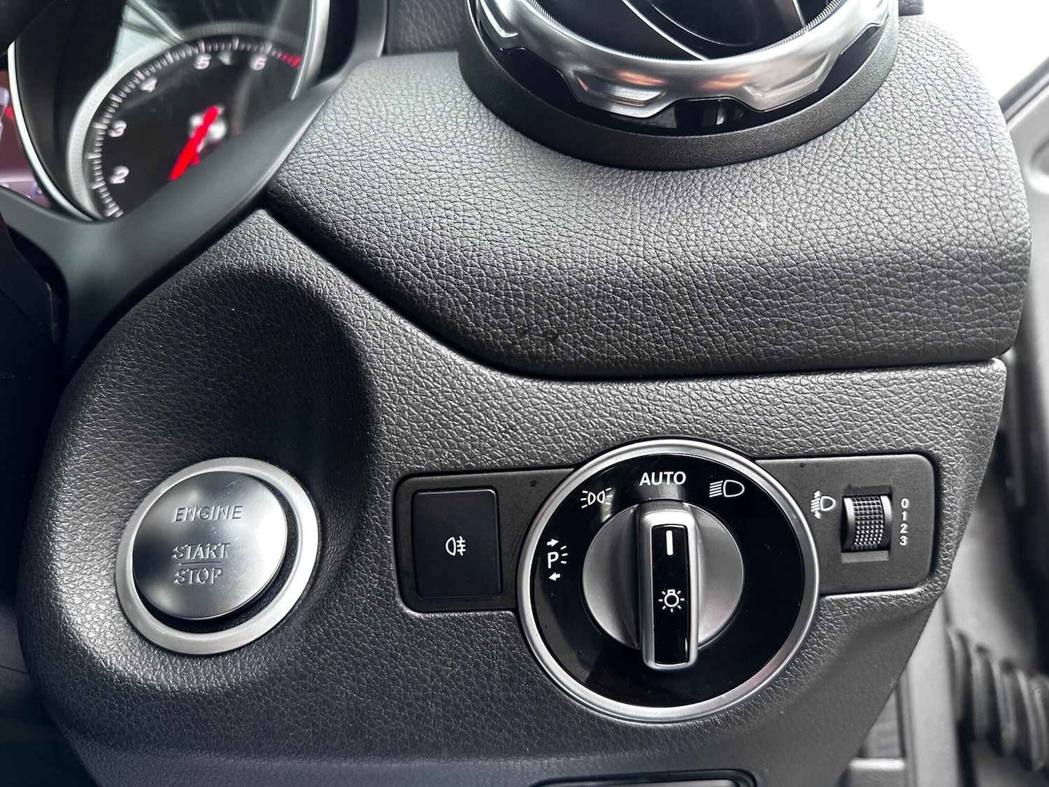 Used Mercedes-Benz GLA 2018 for sale - 76994594: Photo 27