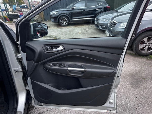 Used Ford Kuga 2014 for sale - 76122467: Photo 17