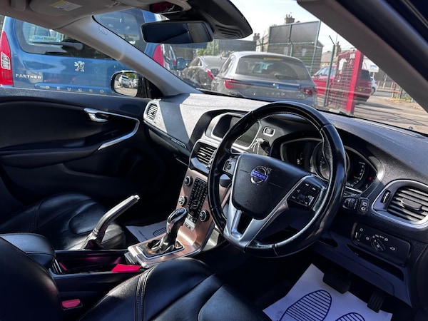 Used Volvo V40 Cross Country 2014 for sale - 75601351: Photo 13