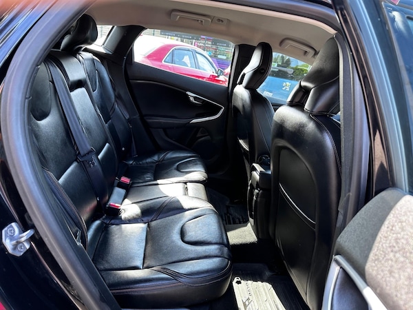 Used Volvo V40 Cross Country 2014 for sale - 75601351: Photo 17