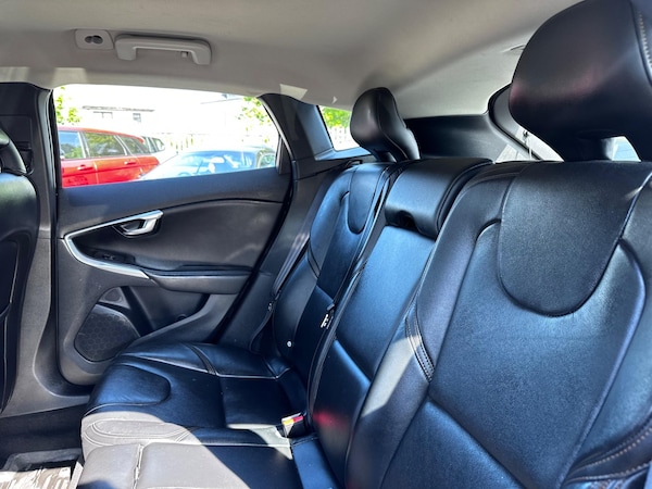 Used Volvo V40 Cross Country 2014 for sale - 75601351: Photo 20