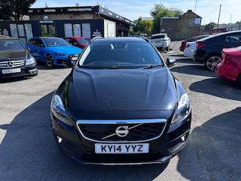 Used Volvo V40 Cross Country 2014 for sale - 75601351: Photo