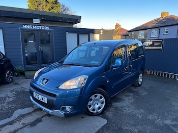 Used Peugeot Partner Tepee 2012 for sale - 75609830: Photo
