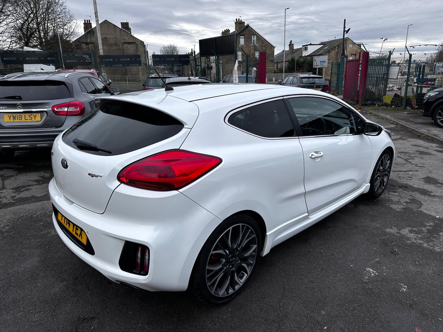 Used Kia Pro Ceed 2014 for sale - 76701598: Photo 12