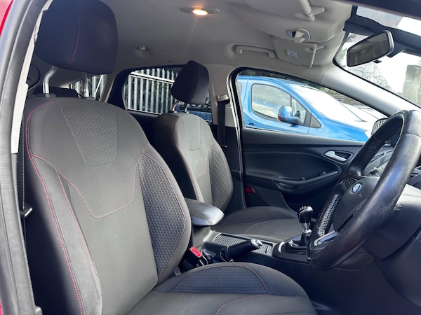 Used Ford Focus 2015 for sale - 76020661: Photo 17
