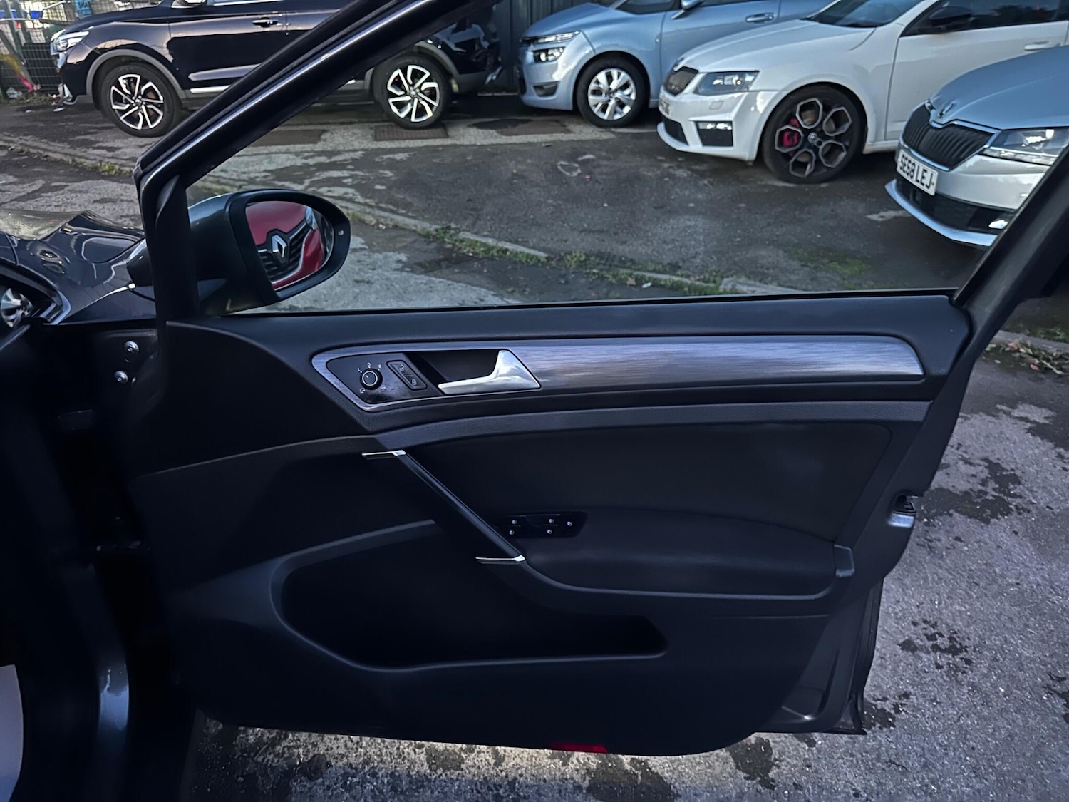 Used Volkswagen Golf 2017 for sale - 77598534: Photo 13