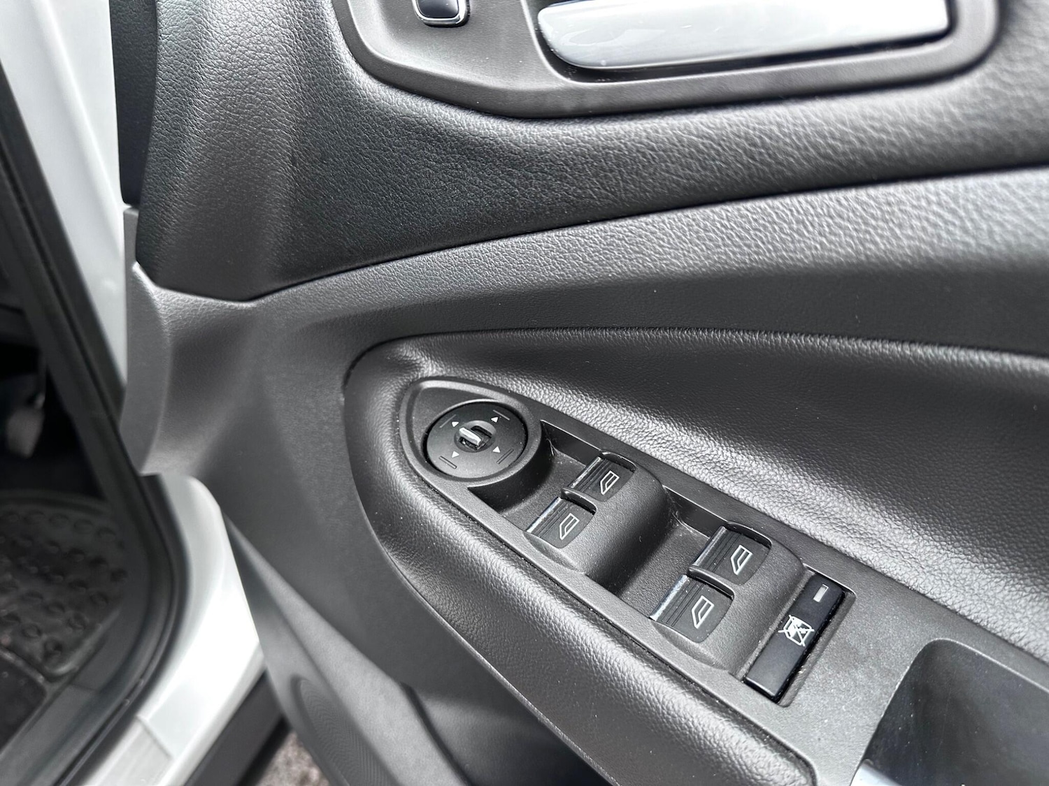 Used Ford Kuga 2014 for sale - 77455835: Photo 19