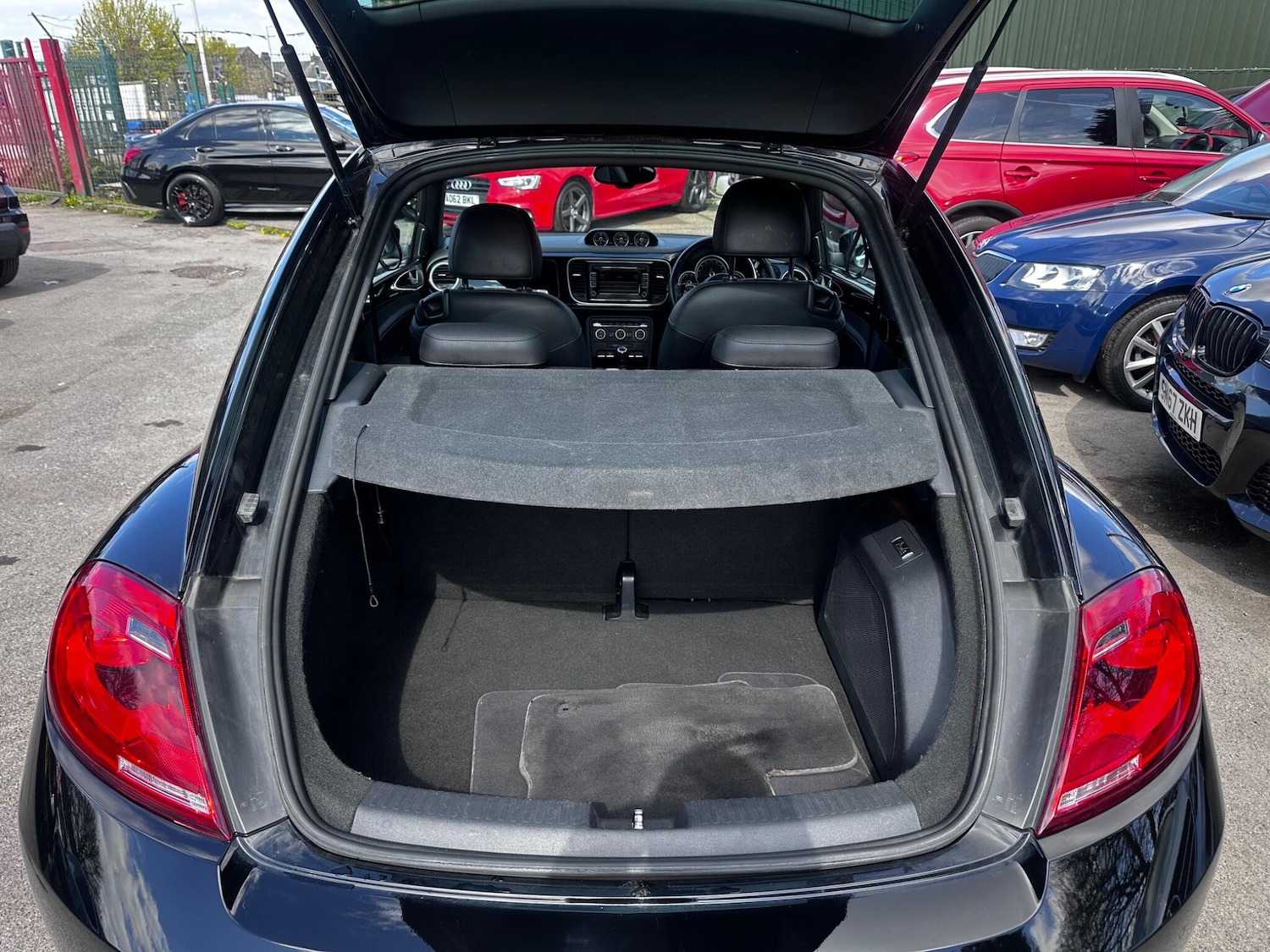 Used Volkswagen Beetle for sale - 78214623: Photo 9