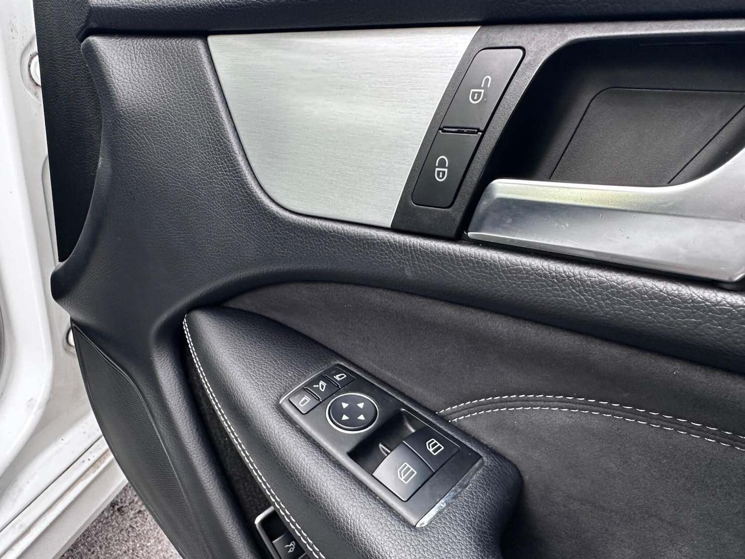 Used Mercedes-Benz C Class 2015 for sale - 77559094: Photo 15