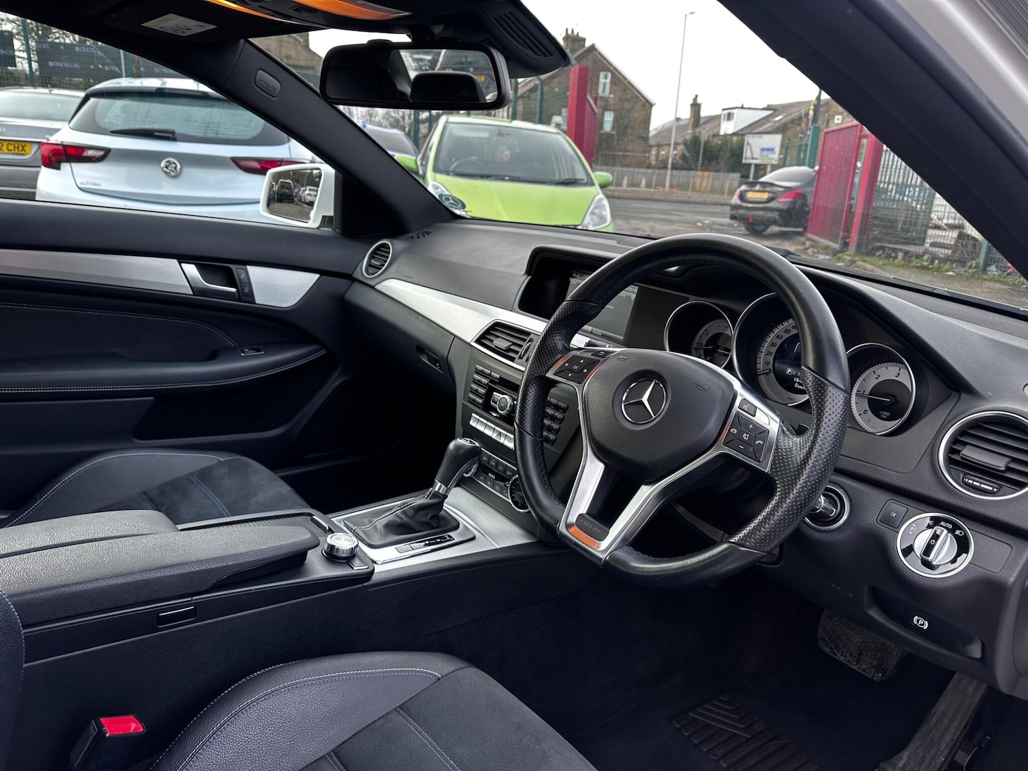 Used Mercedes-Benz C Class 2015 for sale - 77559094: Photo 17