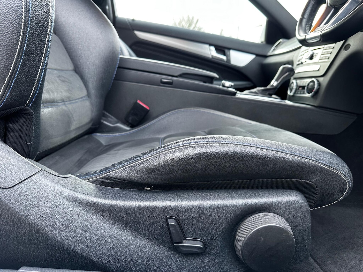 Used Mercedes-Benz C Class 2015 for sale - 77559094: Photo 19