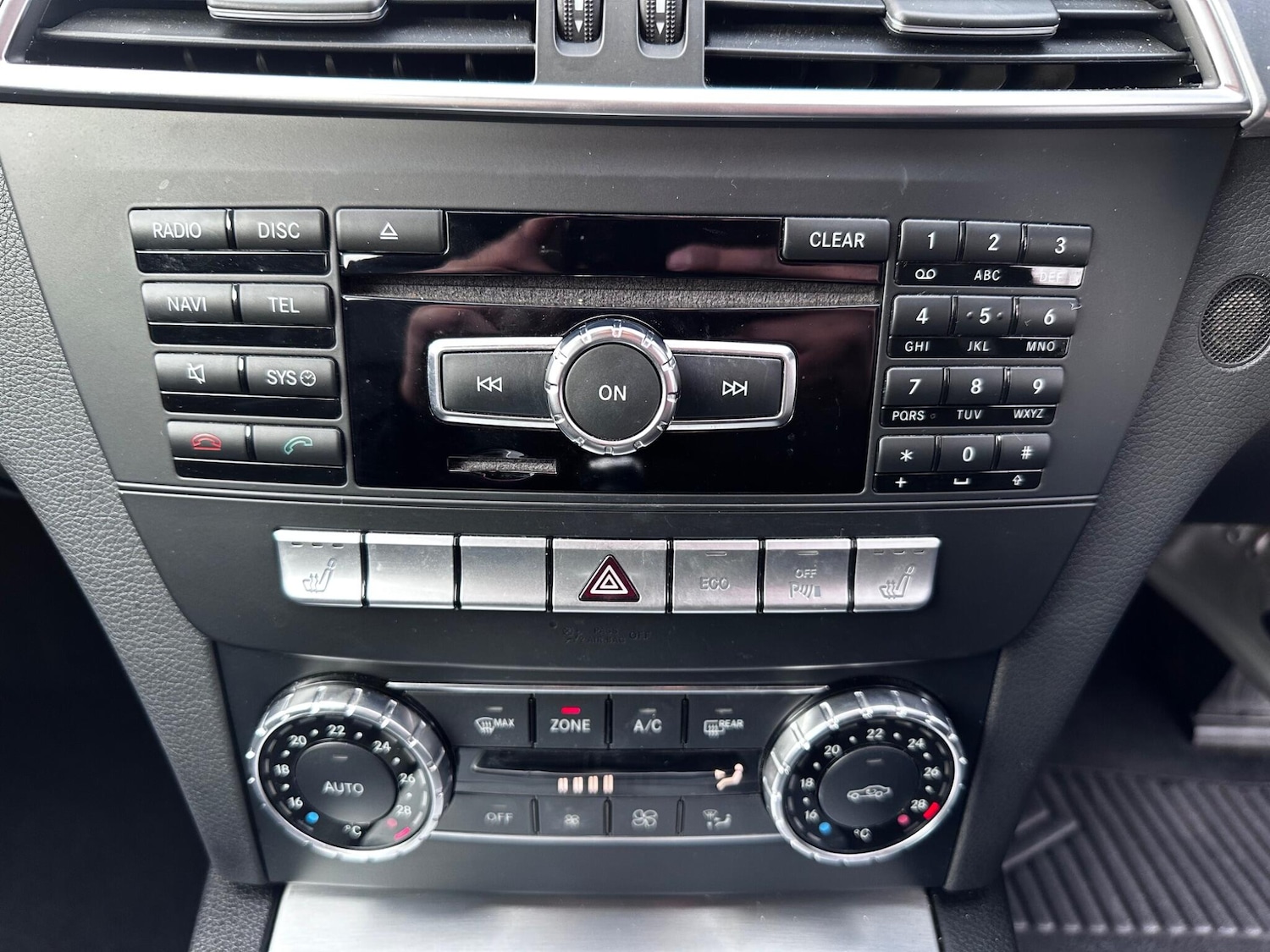 Used Mercedes-Benz C Class 2015 for sale - 77559094: Photo 32