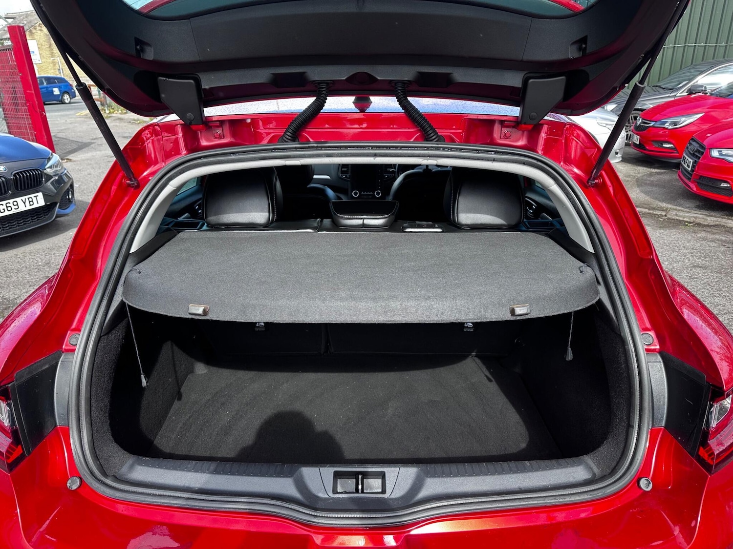 Used Renault Megane 2017 for sale - 77054138: Photo 9