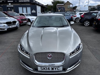 Used Jaguar XF 2014 for sale - 75781990: Photo