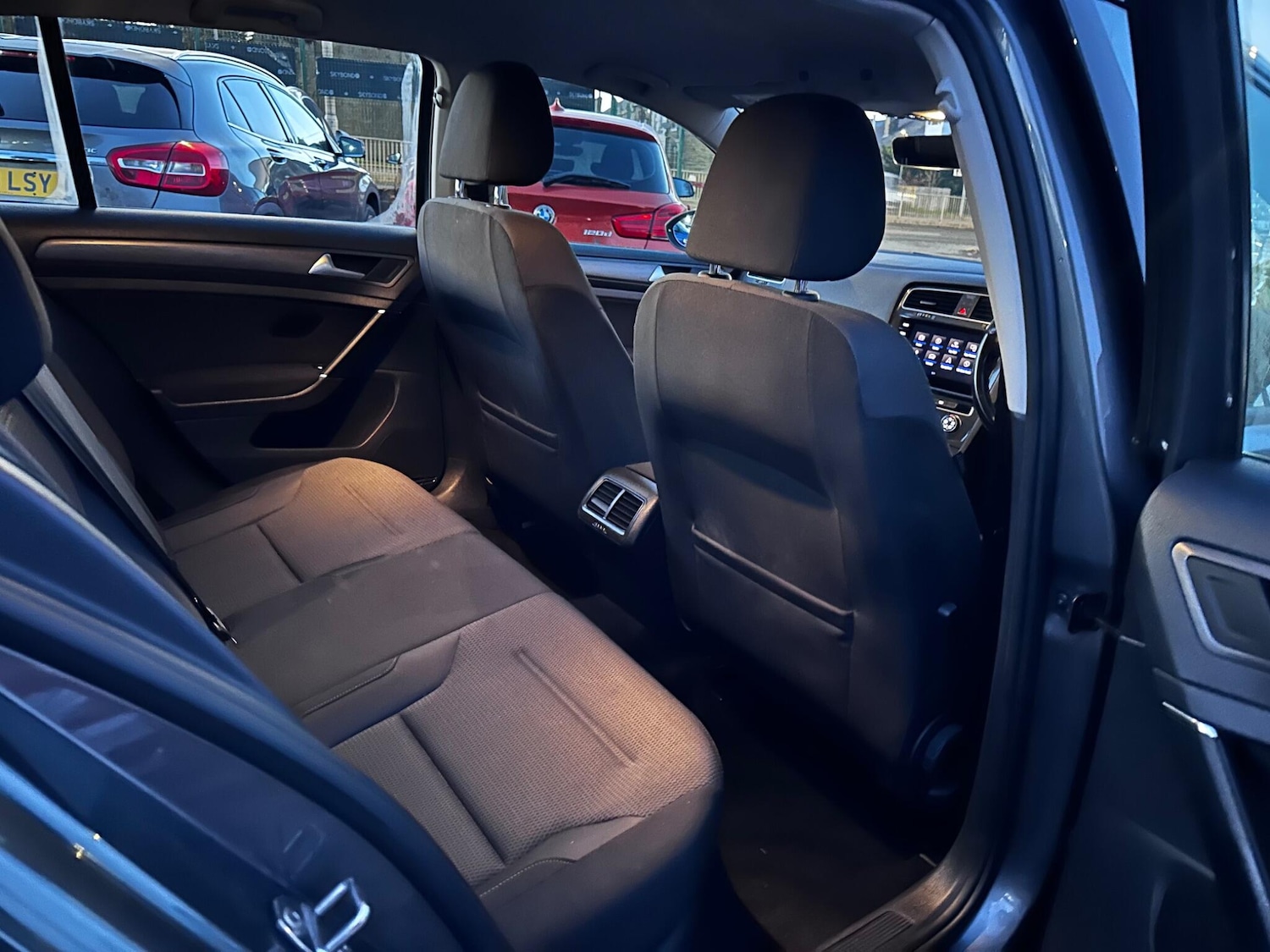 Used Volkswagen Golf for sale - 76701712: Photo 17