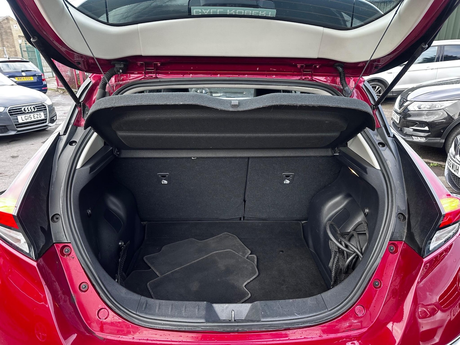 Used Nissan Leaf for sale - 77809029: Photo 10