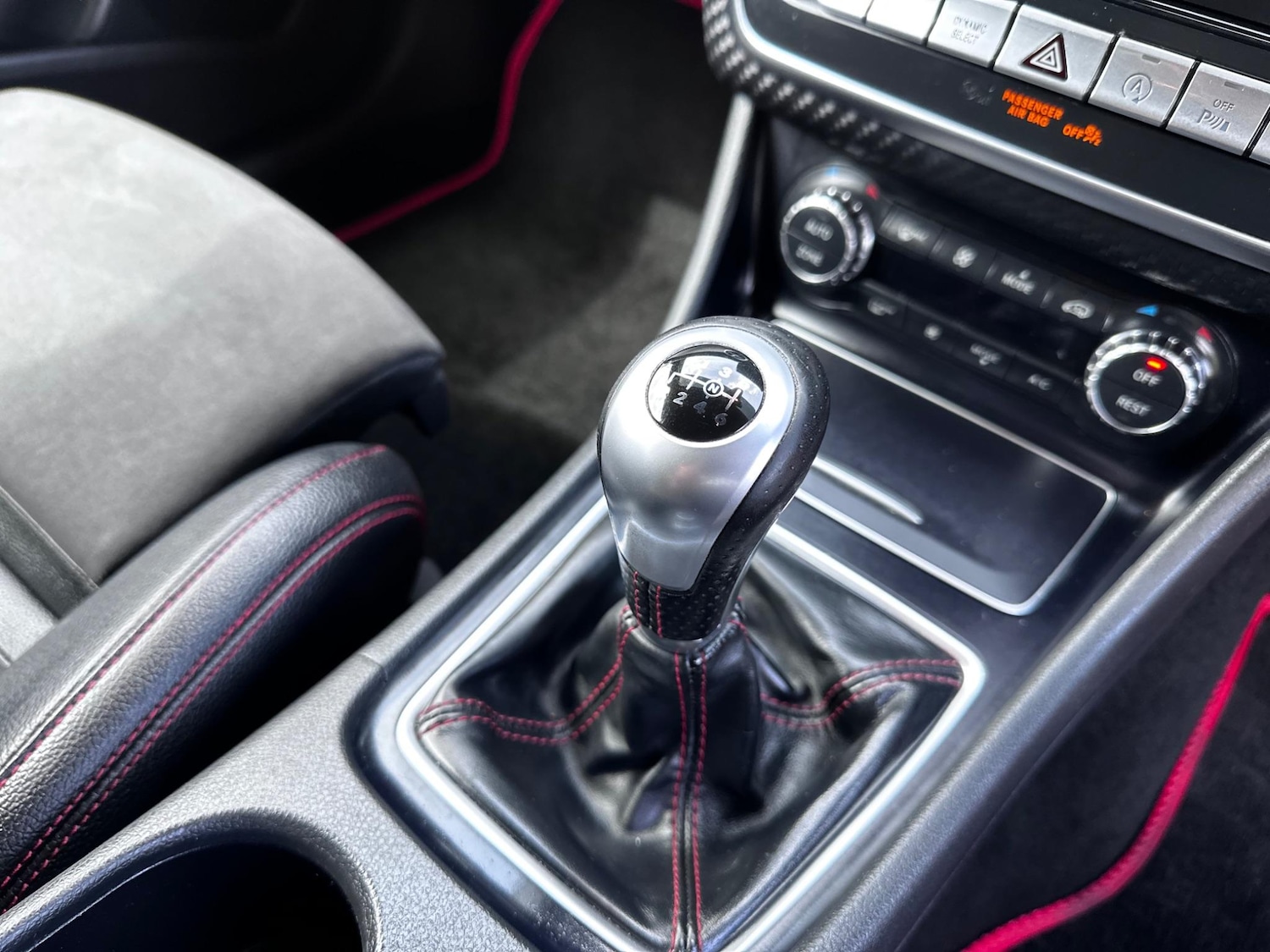 Used Mercedes-Benz A-Class 2015 for sale - 77029498: Photo 35