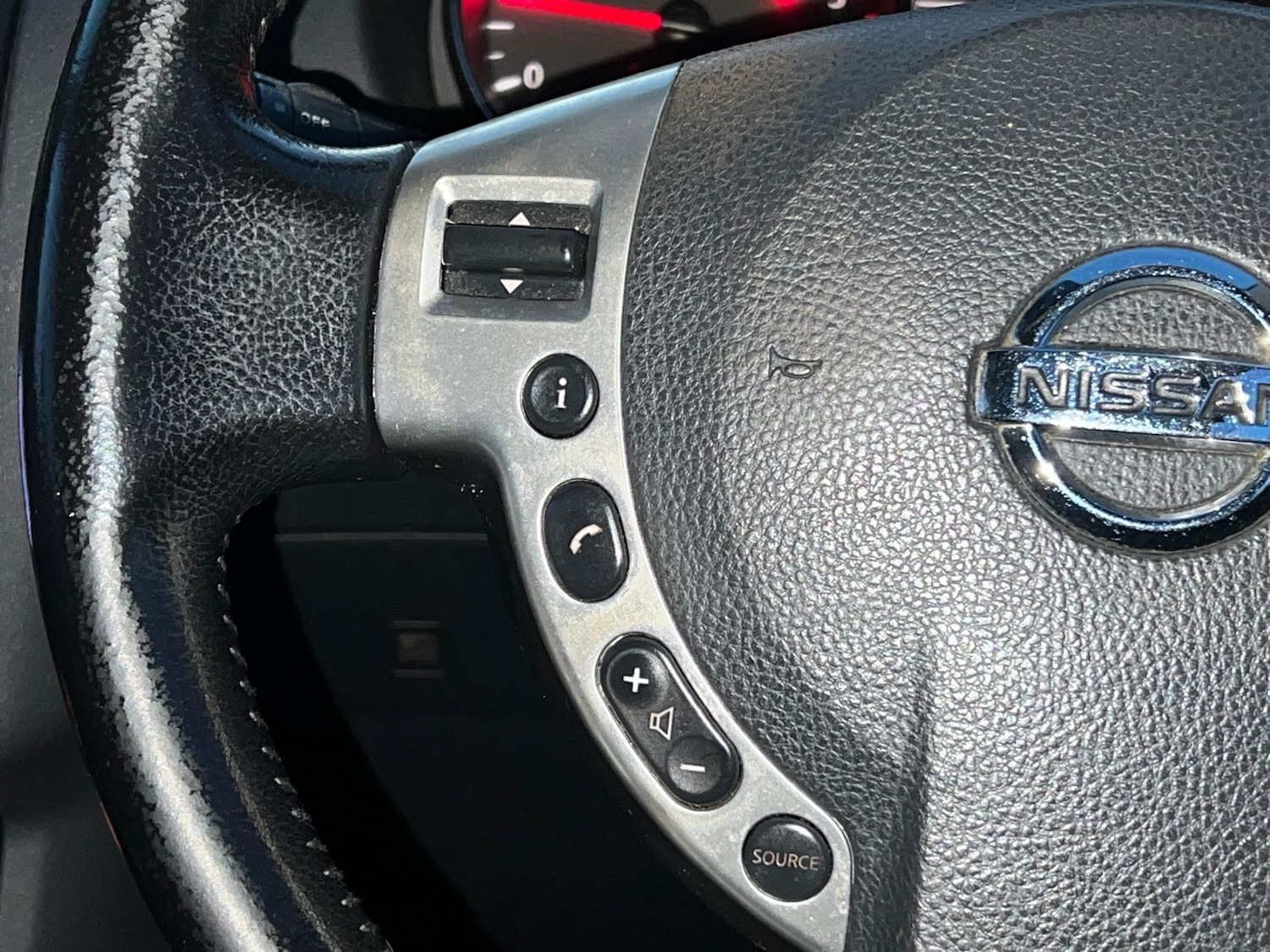 Used Nissan Qashqai+2 2010 for sale - 77175303: Photo 19