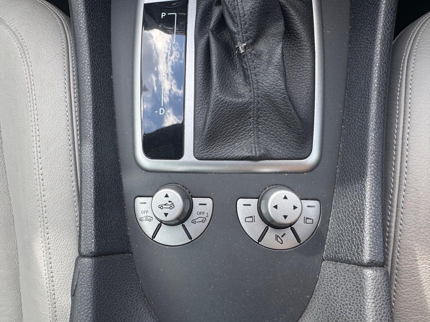 Used Mercedes-Benz SLK 2007 for sale - 77839288: Photo 29