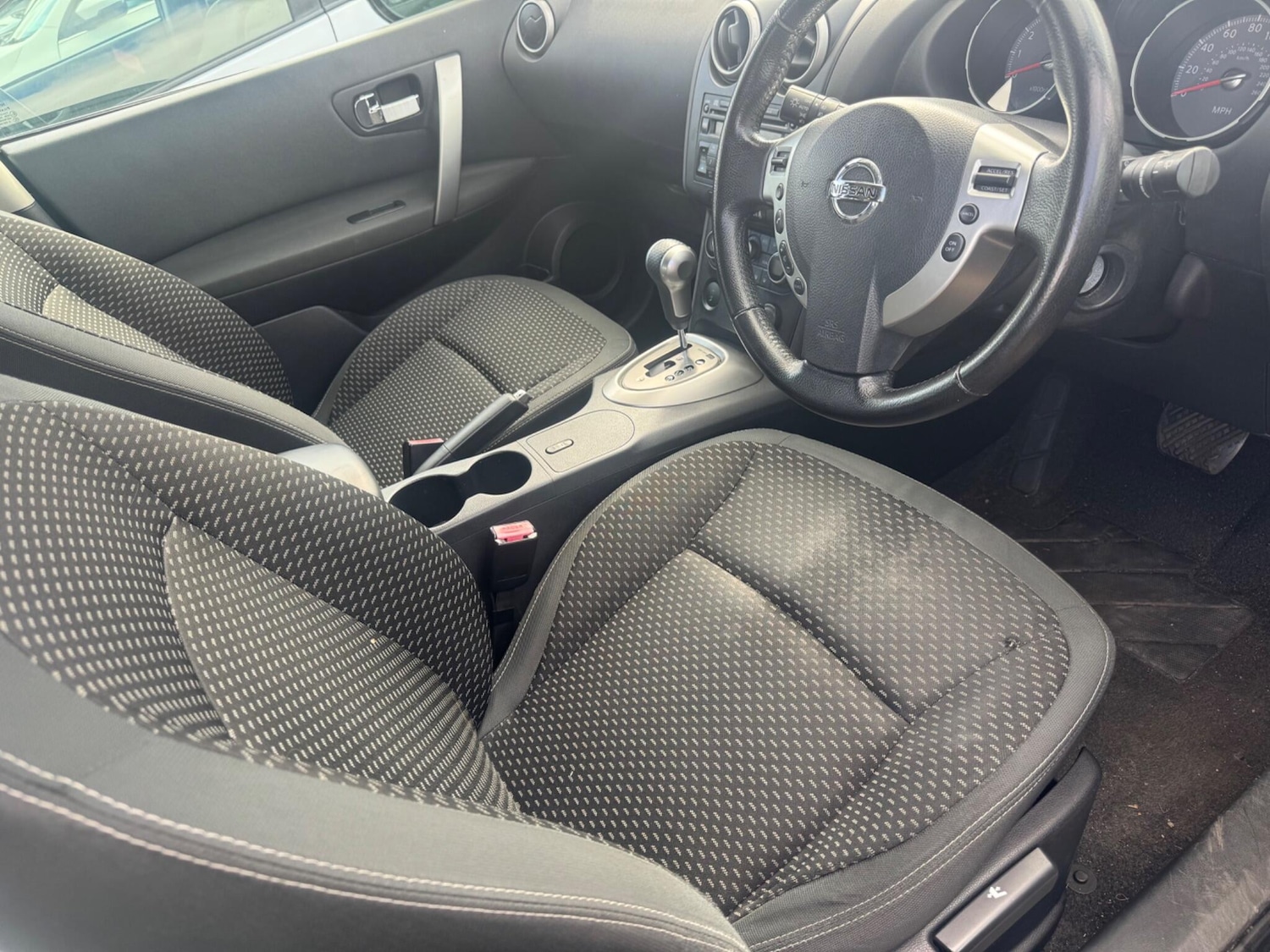 Used Nissan Qashqai 2009 for sale - 77882322: Photo 13