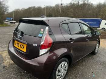 Used Toyota Aqua 2016 for sale - 74399372: Photo