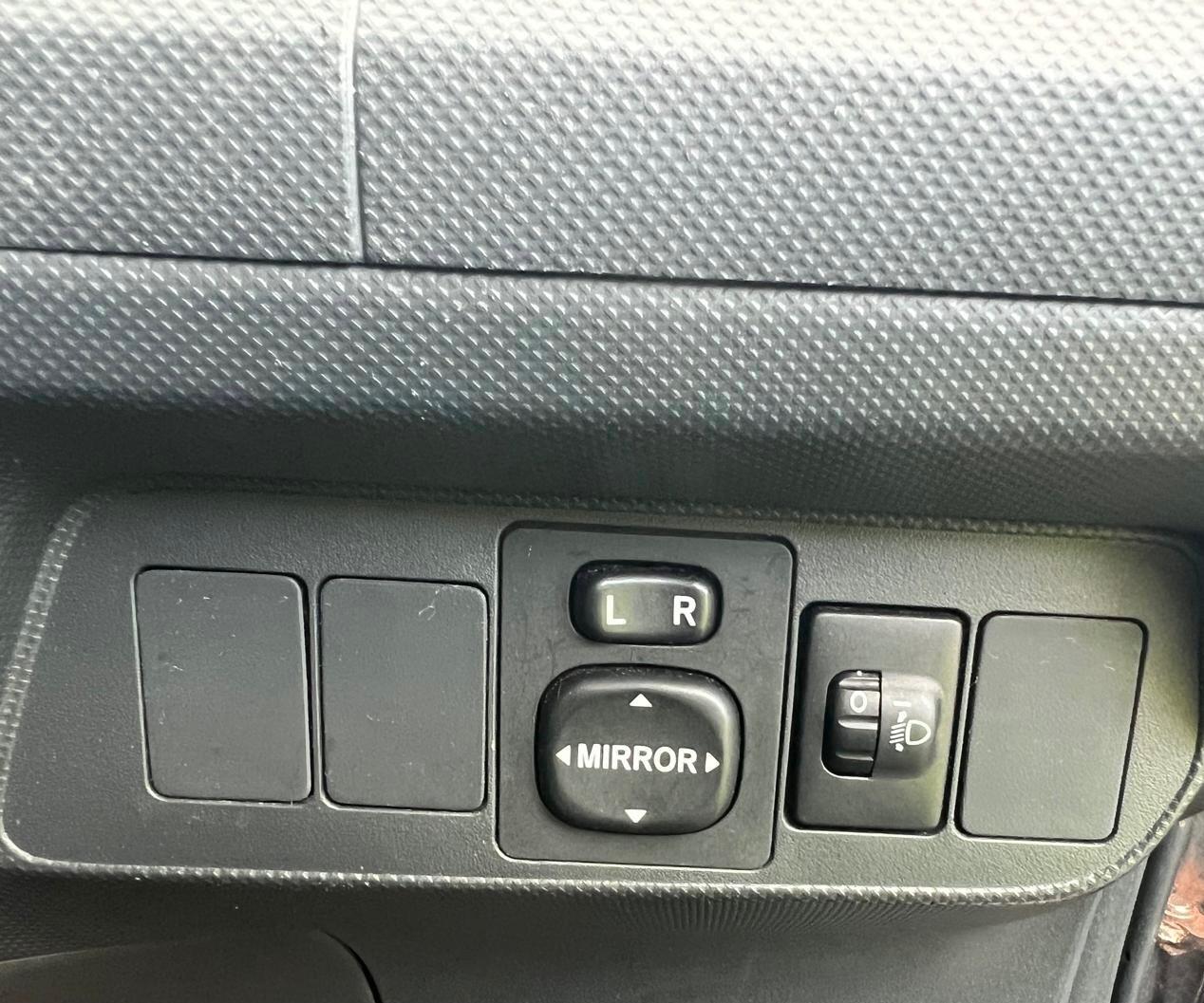 Used Toyota Auris 2008 for sale - 77839399: Photo 22