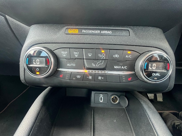 Used Ford Focus 2018 for sale - 74850397: Photo 34