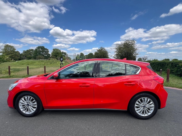 Used Ford Focus 2018 for sale - 74850397: Photo 9