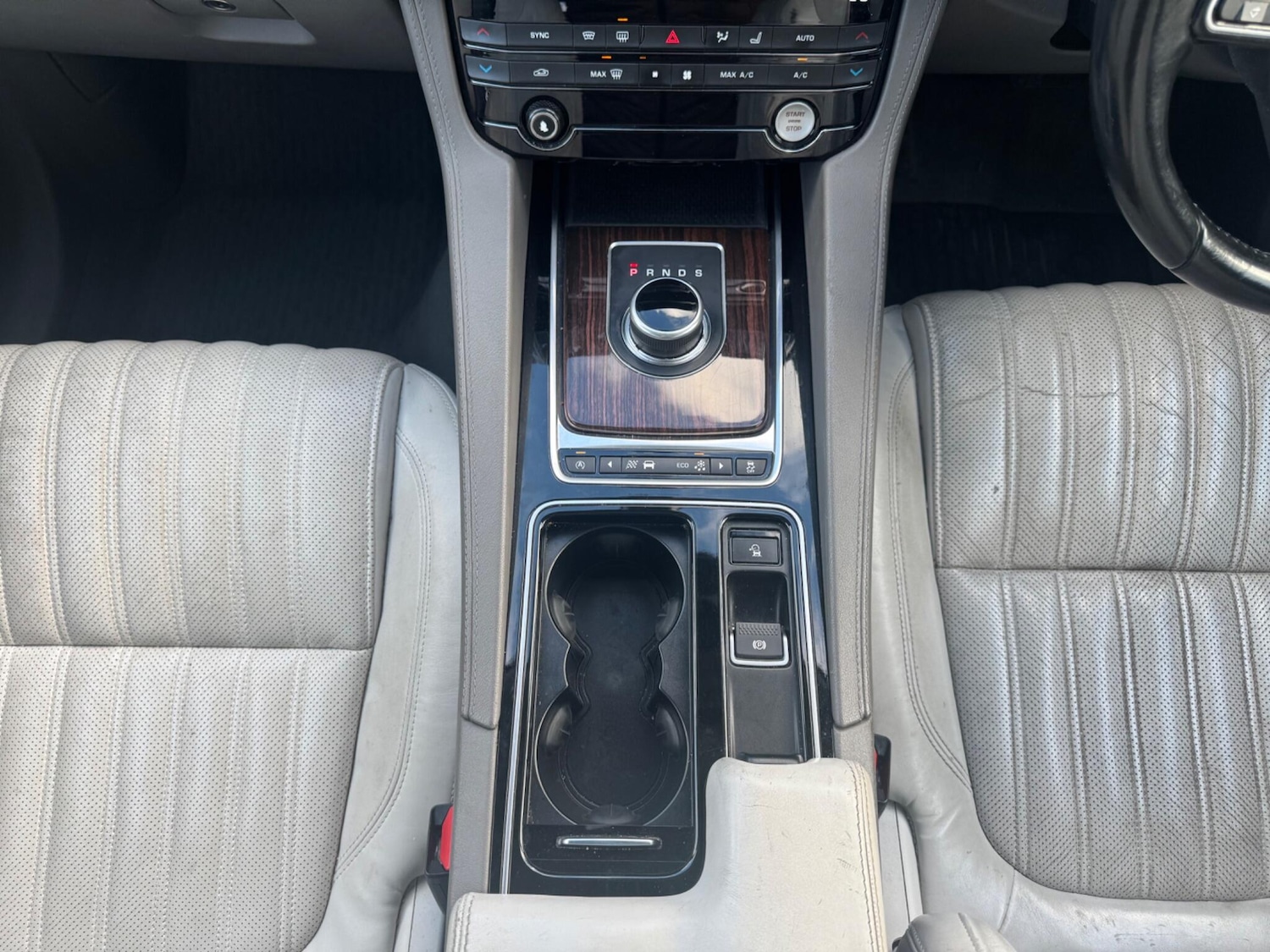 Used Jaguar F-Pace for sale - 77268105: Photo 44