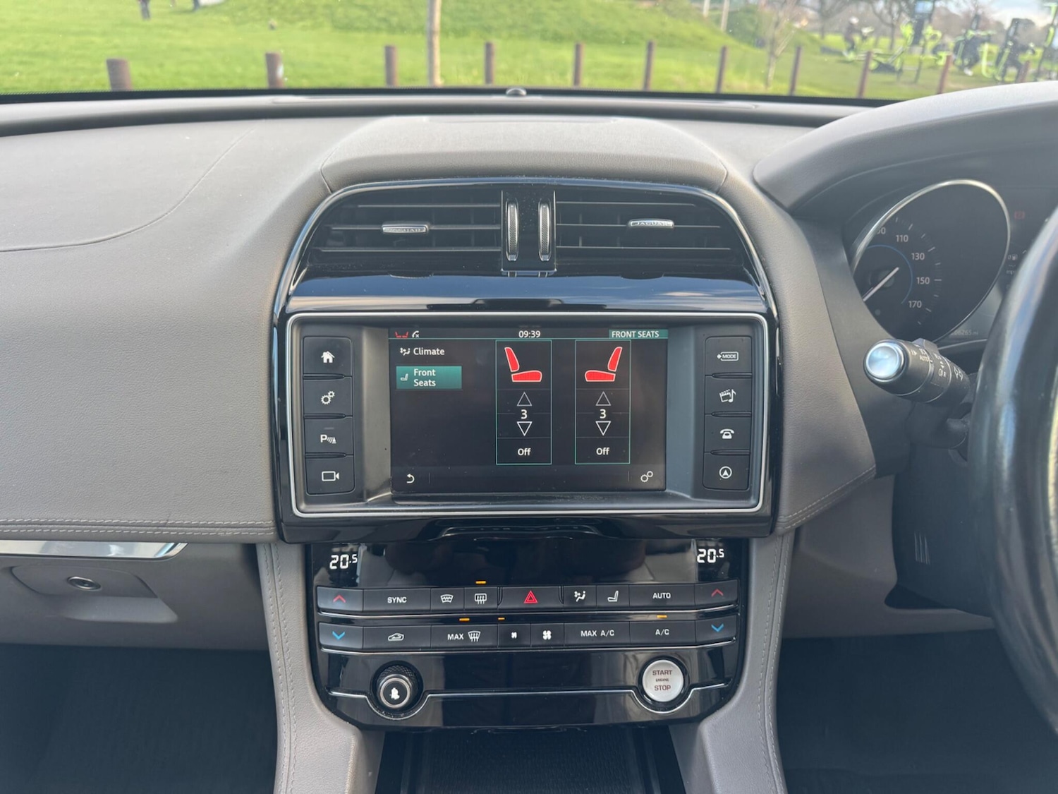 Used Jaguar F-Pace for sale - 77268105: Photo 51