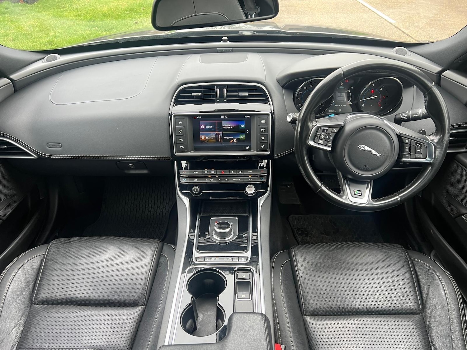 Used Jaguar XE 2016 for sale - 77411126: Photo 27