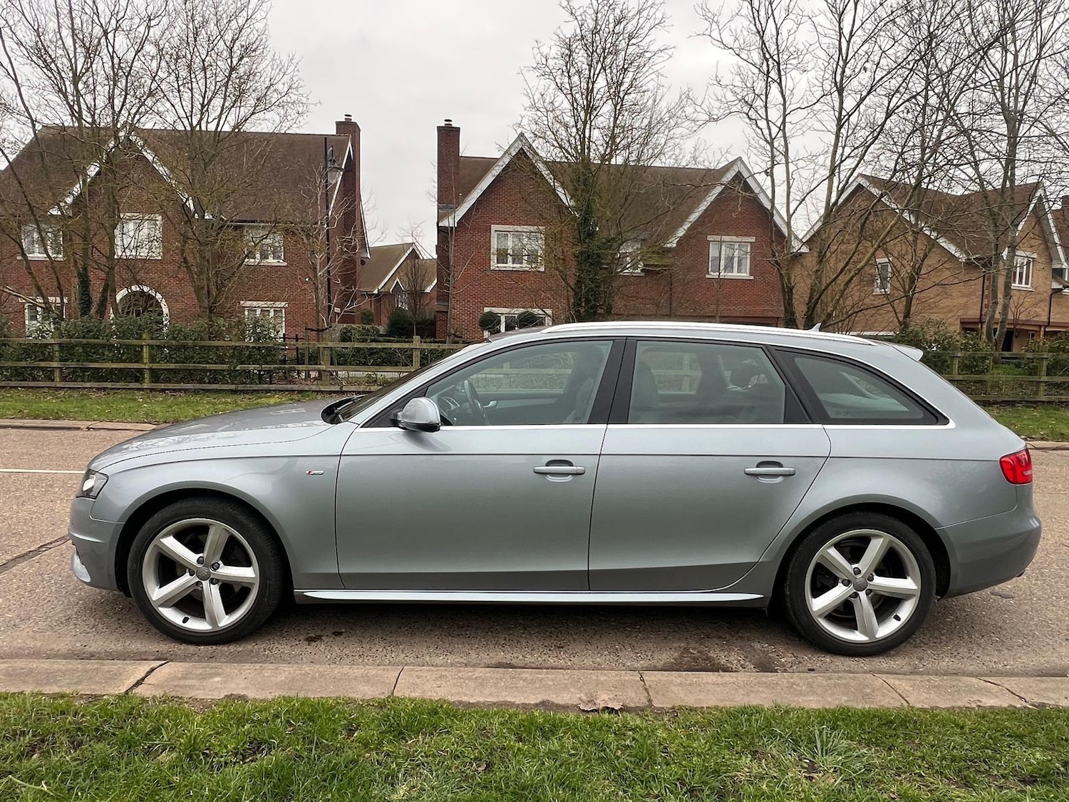 Used Audi A4 Avant 2010 for sale - 77598449: Photo 13