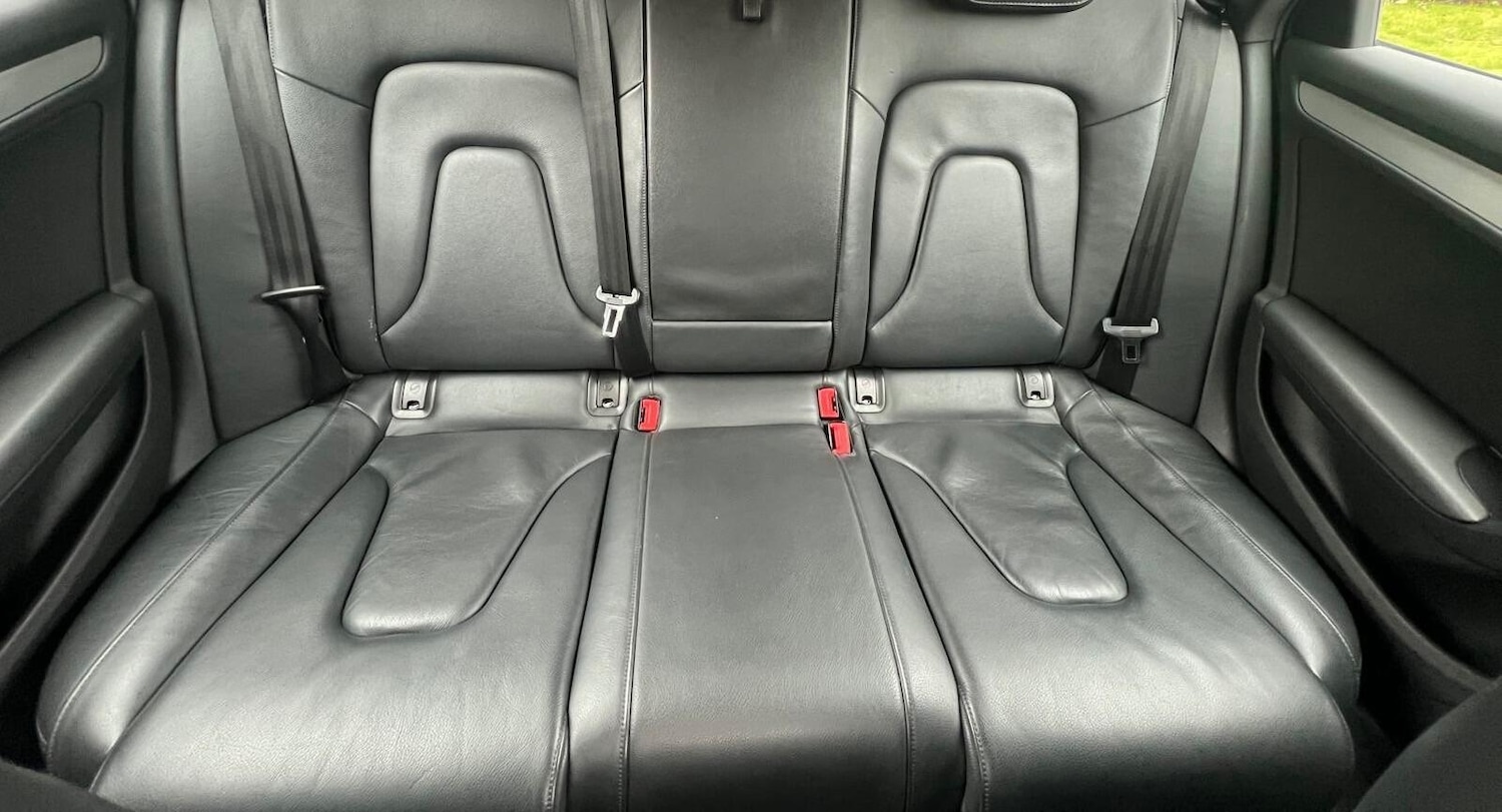 Used Audi A4 Avant 2010 for sale - 77598449: Photo 24